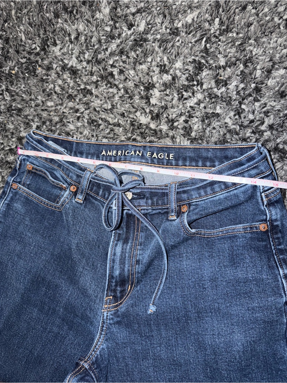 AE Stretch Barrel Jean. Size: 8 Long. - Picture 4 of 11